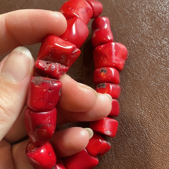 Vintage Coral Jewelry - Picture 6 of 12